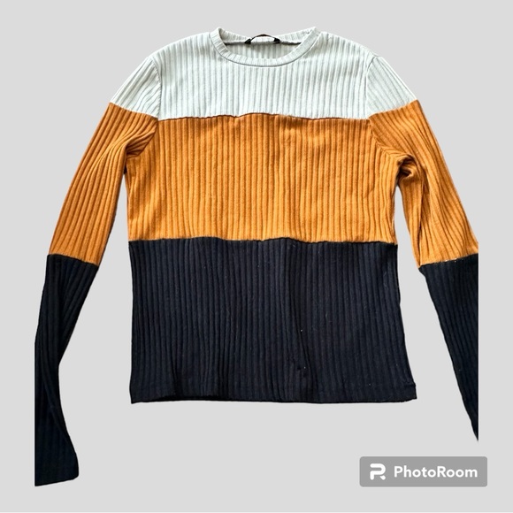 SHEIN long sleeve shirt - Picture 1 of 4